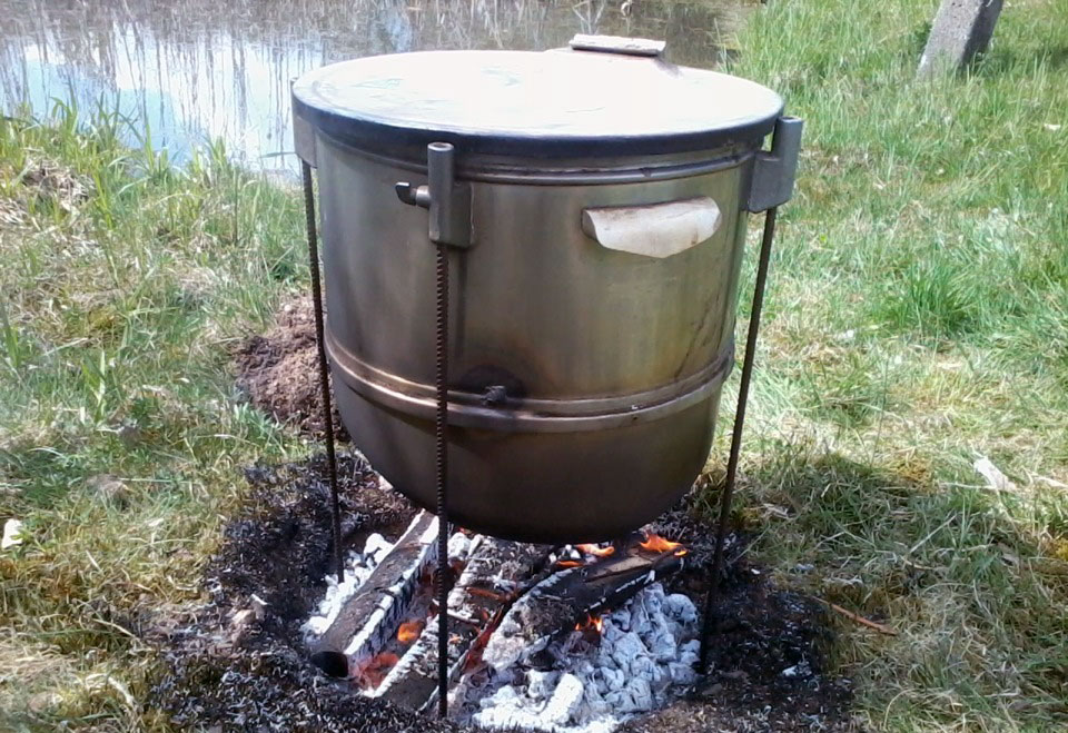 Готовая коптильня с крышкой